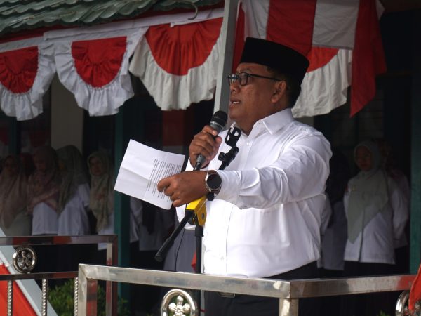 Upacara Bendera dan Penyampaian Visi Misi Calon Ketua & Wakil Ketua OSIM Senin 15 September 2025